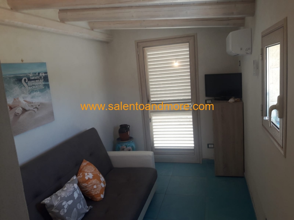 Letto singolo che all'occorrenza può diventare matrimoniale.